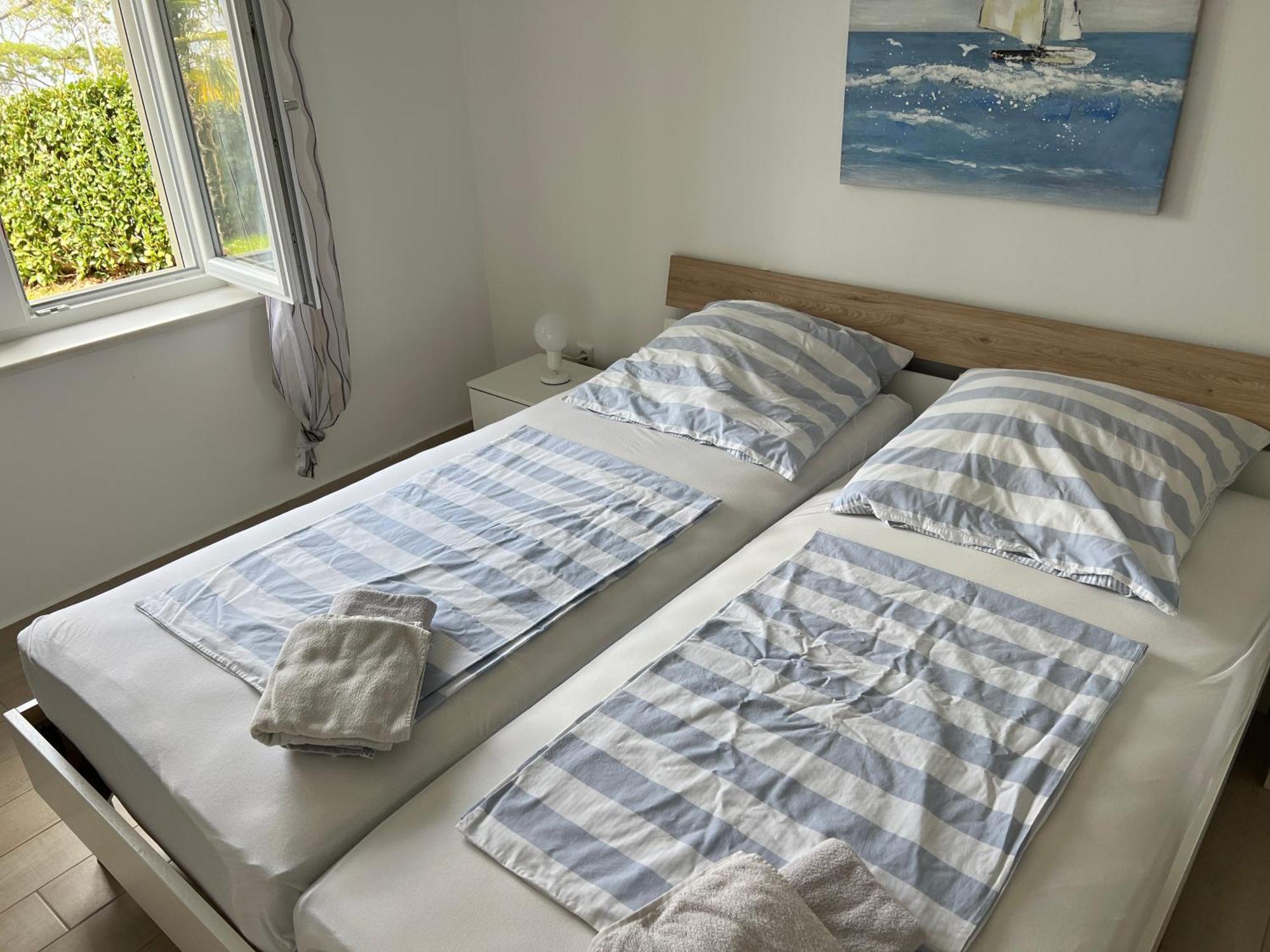 Villa Rudy Holiday Home Njivice Extérieur photo